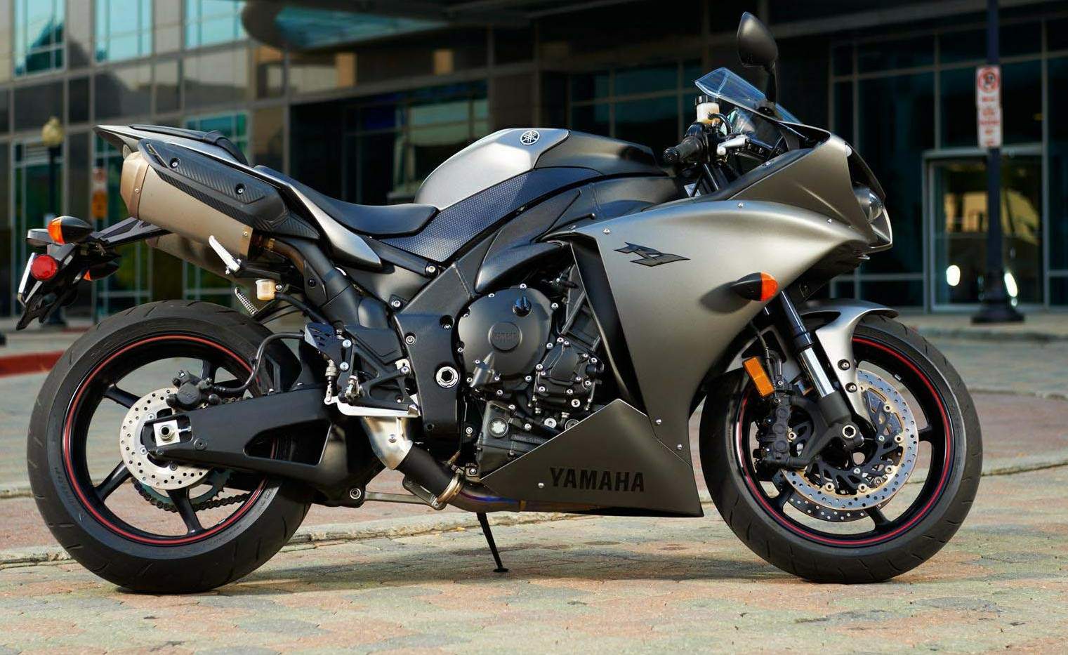 Мотоцикл yamaha yzf. Yamaha YZF r1 2013. Yamaha YZF-r1. Yamaha YZF 1000r. Yamaha YZF 1000 r1.